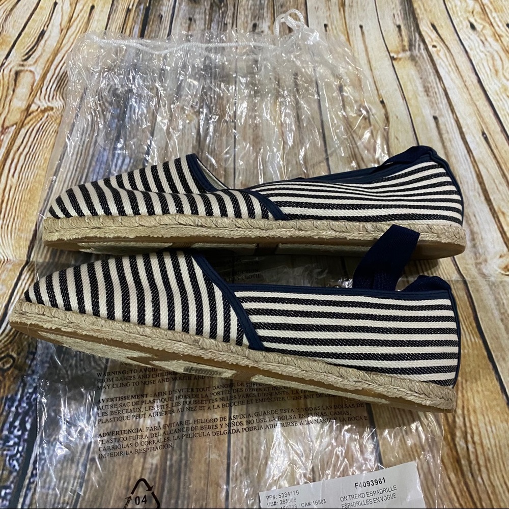 Avon On Trend Navy Blue Stripped Espadrille Size 9 - Picture 4 of 6